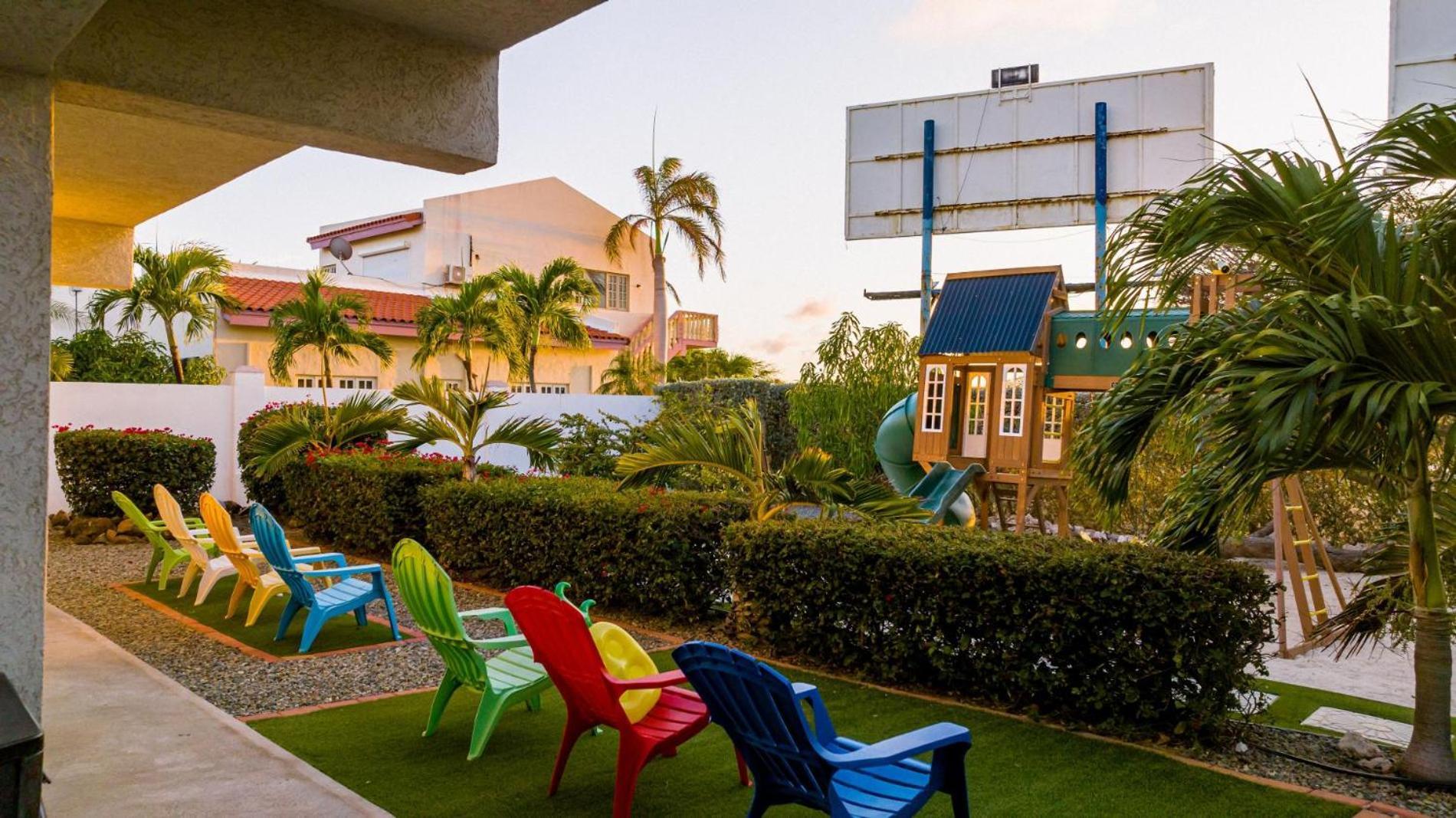 Koyari Modern Condos 9Br 7Ba Sleeps 26 W/ Pool And Roof Deck Palm Beach ภายนอก รูปภาพ