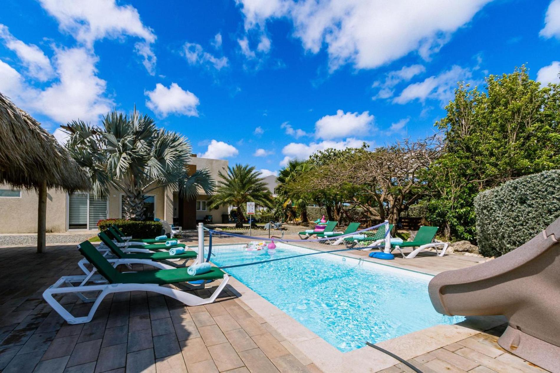 Koyari Modern Condos 9Br 7Ba Sleeps 26 W/ Pool And Roof Deck Palm Beach ภายนอก รูปภาพ