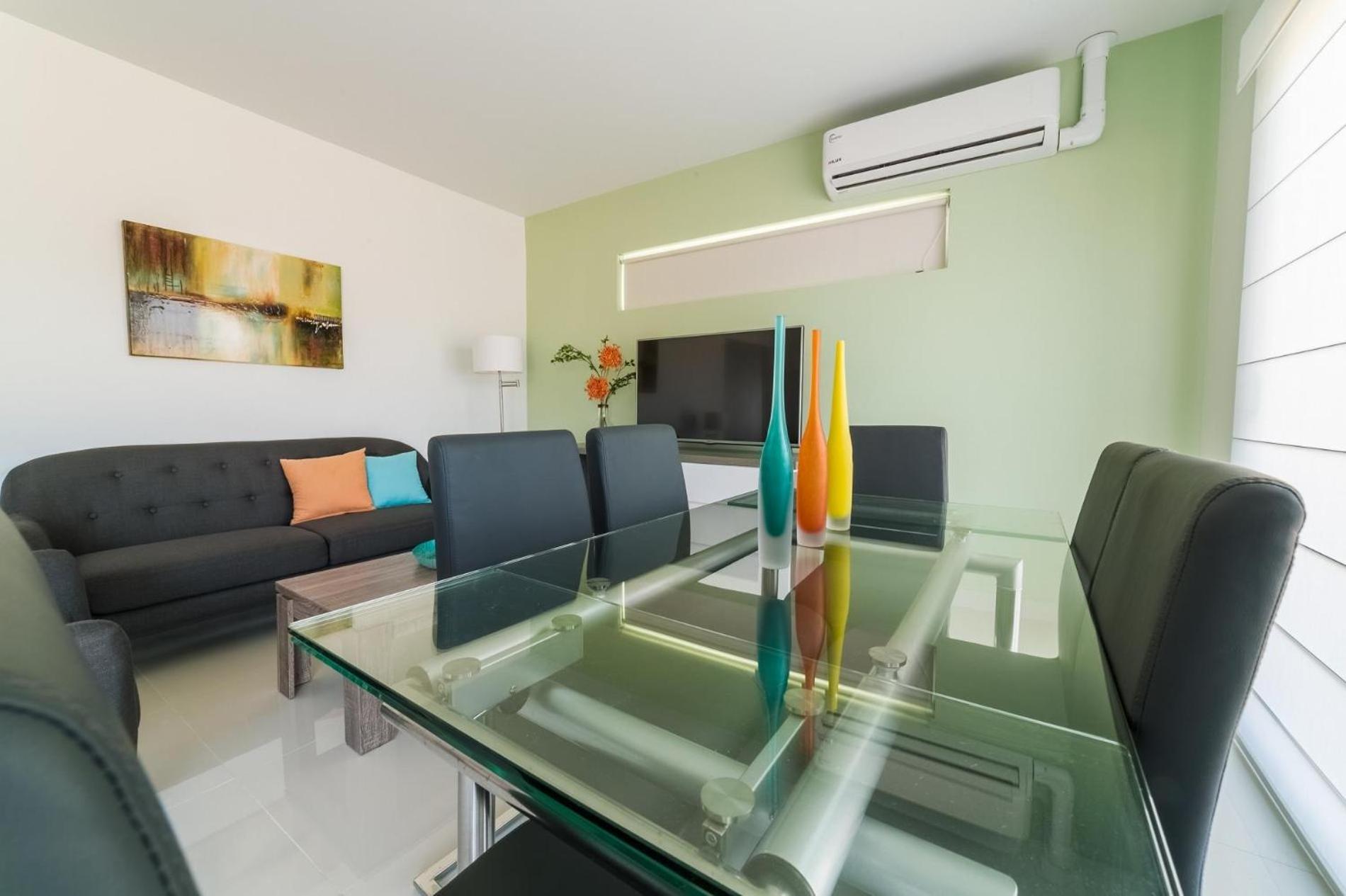 Koyari Modern Condos 9Br 7Ba Sleeps 26 W/ Pool And Roof Deck Palm Beach ภายนอก รูปภาพ
