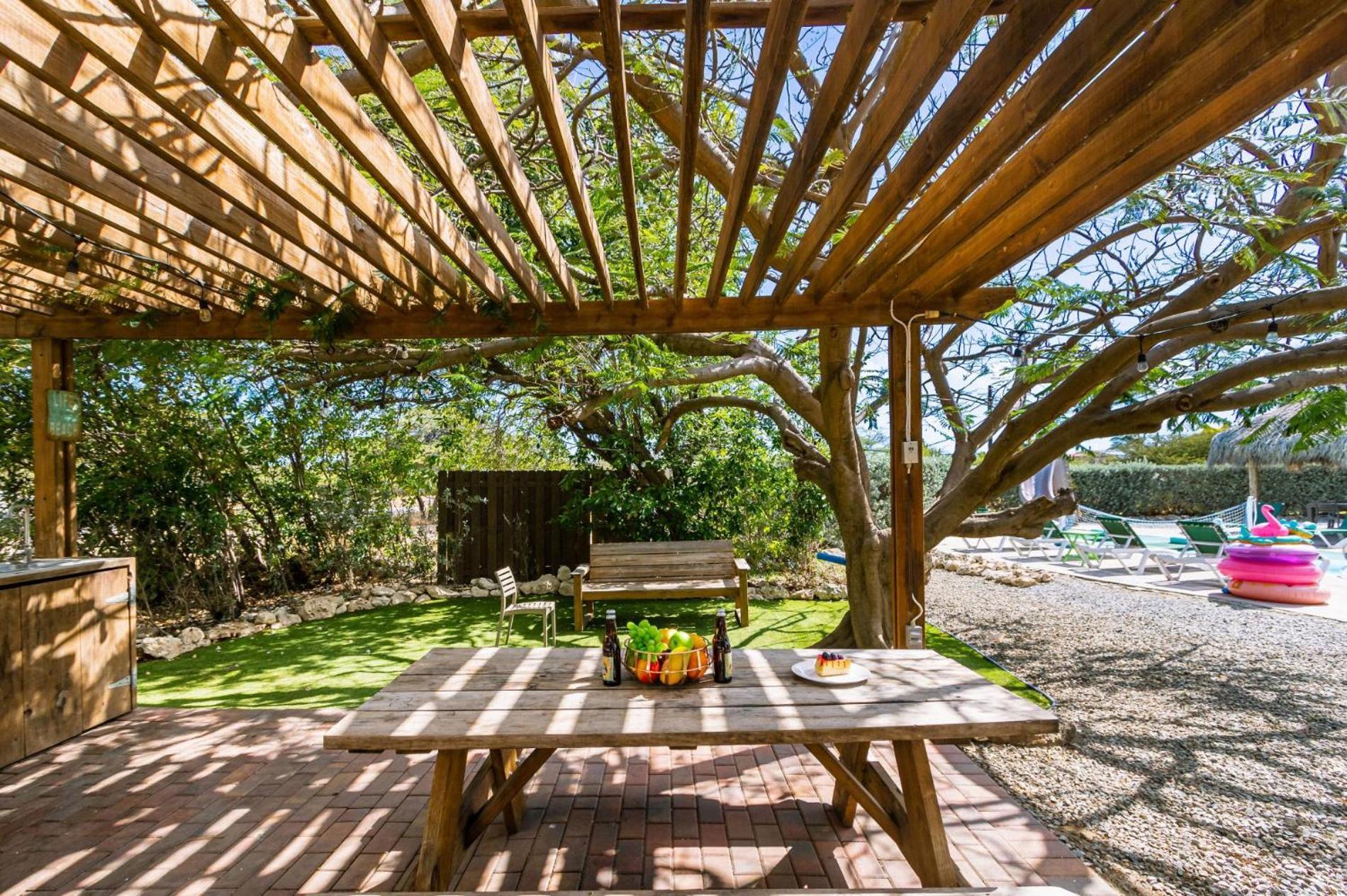 Koyari Modern Condos 9Br 7Ba Sleeps 26 W/ Pool And Roof Deck Palm Beach ภายนอก รูปภาพ